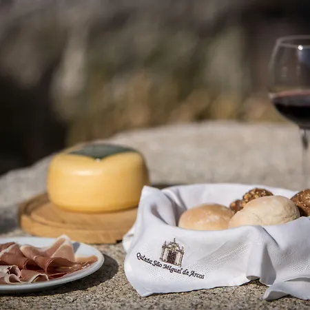 بيت ضيافة Quinta Sao Miguel De 4*