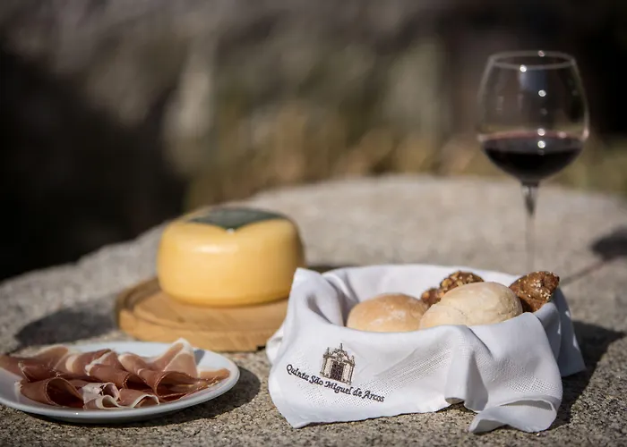 Pensión Quinta Sao Miguel De 4*